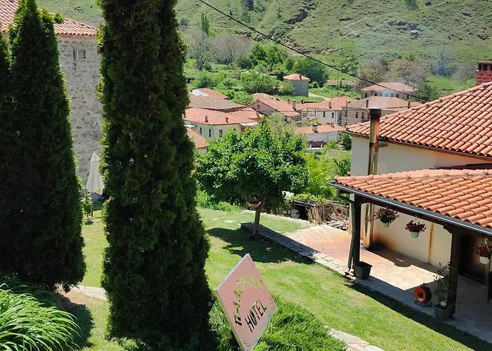Panorama Prespes Hotel Agios Germanós